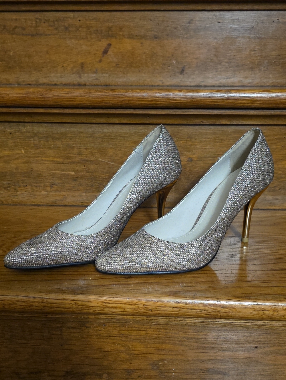 Sparkling Gold Pointed-Toe Stiletto Pumps